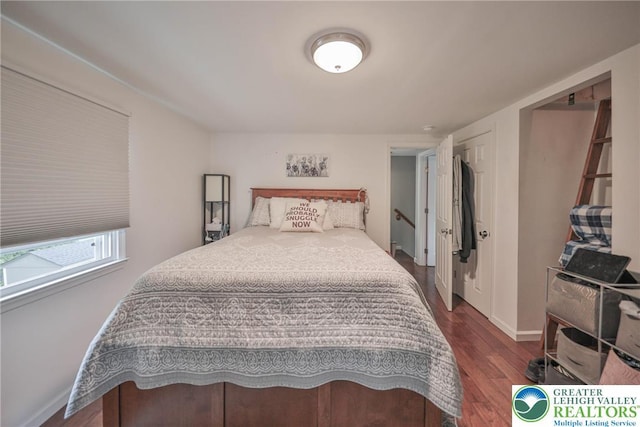 48 Craigie St, Easton, PA 18045 - bedroom featuring wood finished floors and baseboards