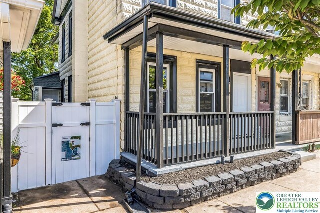 242 E Hazard St, Summit Hill Boro, PA 18250 - photo 3