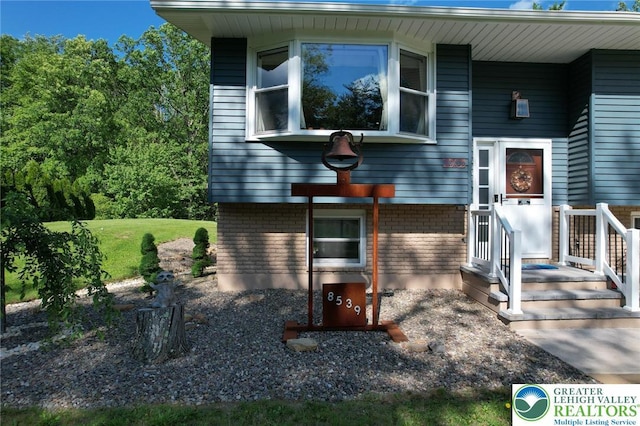 8539 Rextown Rd, Slatington Borough, PA 18080 - view of front facade featuring brick siding