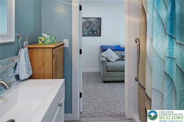 8539 Rextown Rd, Slatington Borough, PA 18080 - full bath with baseboards and vanity