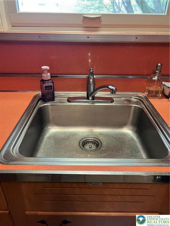 1540 Riegel St, Hellertown Borough, PA 18055 - kitchen view of a sink