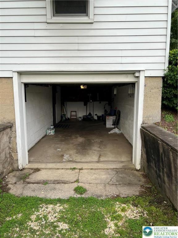 1540 Riegel St, Hellertown Borough, PA 18055 - view of garage