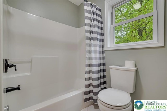 2330 Burntwood Dr, East Stroudsburg, PA 18301 - bathroom with toilet and shower / bath combo