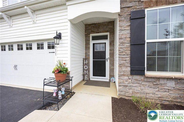 7911 Schaefer Crst, Upper Macungie Twp, PA 18031 - entrance to property with stone siding