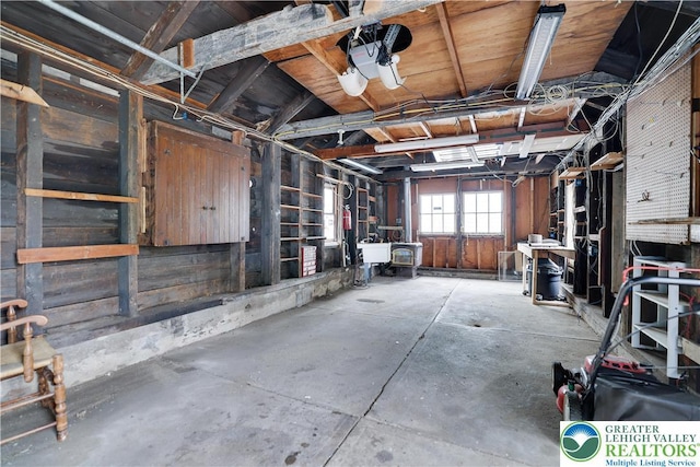 735 Beaver Run Dr, Mahoning Township, PA 18235 - view of garage