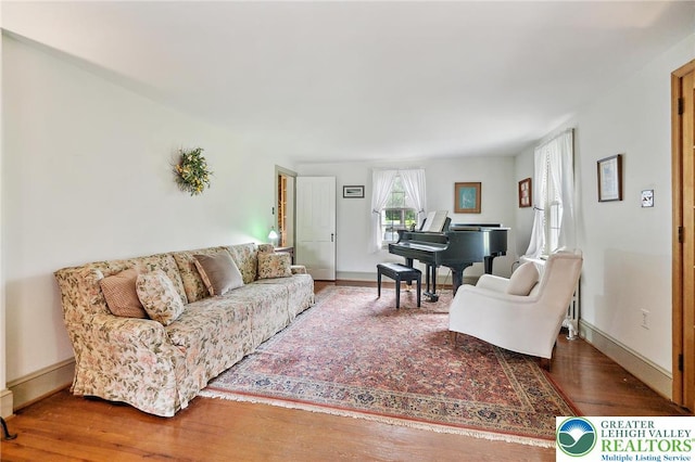 1132 Upperstump Rd, Hilltown Twp, PA 18914 - living room featuring wood finished floors and baseboards
