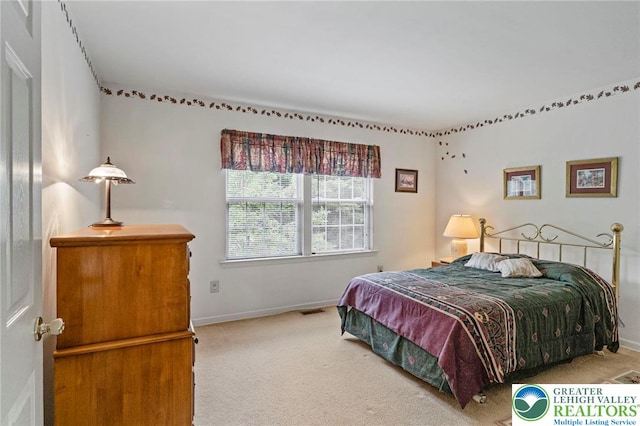 8077 Cross Creek Cir, Upper Macungie Twp, PA 18031 - bedroom featuring carpet floors and baseboards