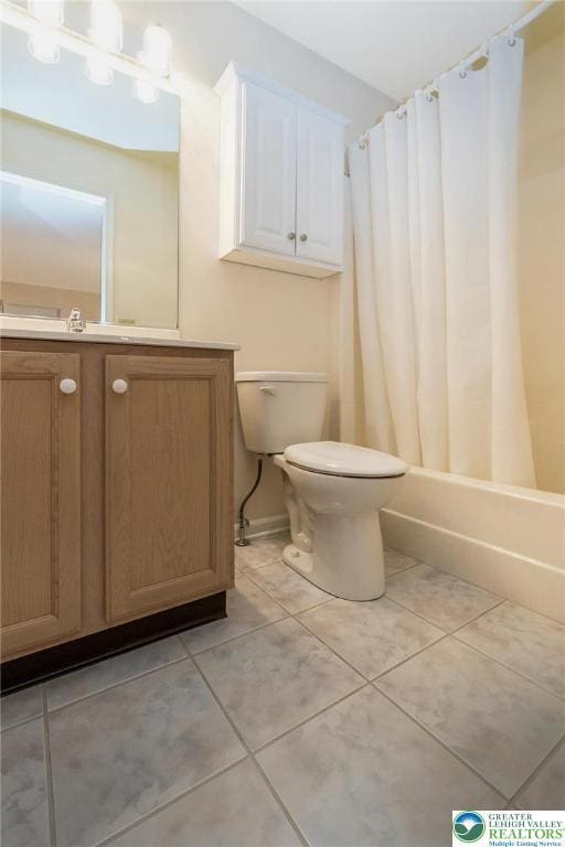 234 Venetian Dr, Forks Twp, PA 18040 - full bathroom featuring toilet, tile patterned floors, shower / tub combo, vanity, and baseboards