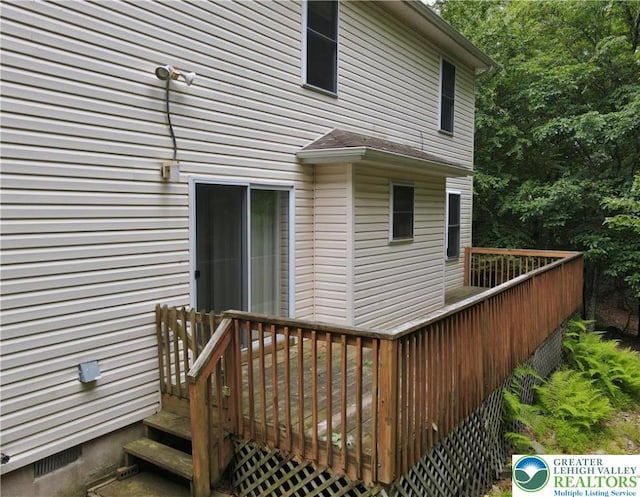 133 Summerton Cir, Stroud Twp, PA 18301 - rear view of house featuring a wooden deck