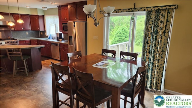 391 W Mayfield Cir, Lower Nazareth Twp, PA 18020 - view of dining space