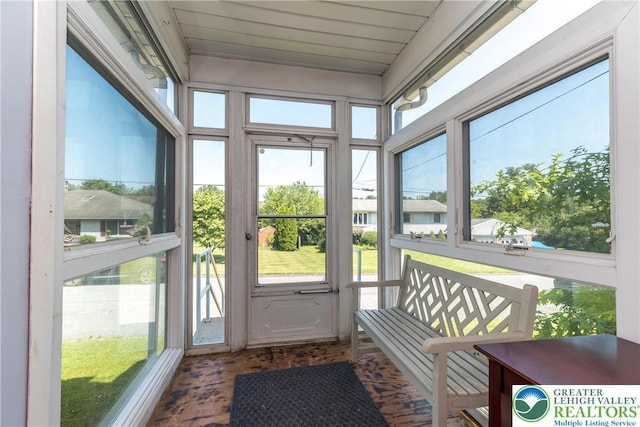 2104 Schwab Ave, Lower Saucon Twp, PA 18015 - view of sunroom / solarium
