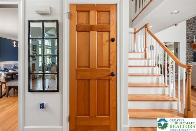 1560 Surrey Rd, Lower Saucon Twp, PA 18015 - stairway with wood finished floors and recessed lighting