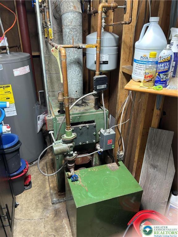 226 E Walnut St, Allentown City, PA 18109 - utilities featuring electric water heater