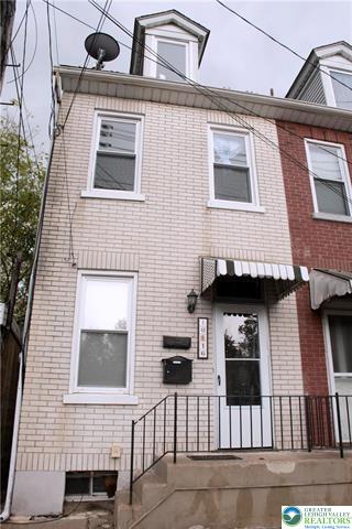 1016 Spruce St, Easton, PA 18042 - townhome / multi-family property with brick siding