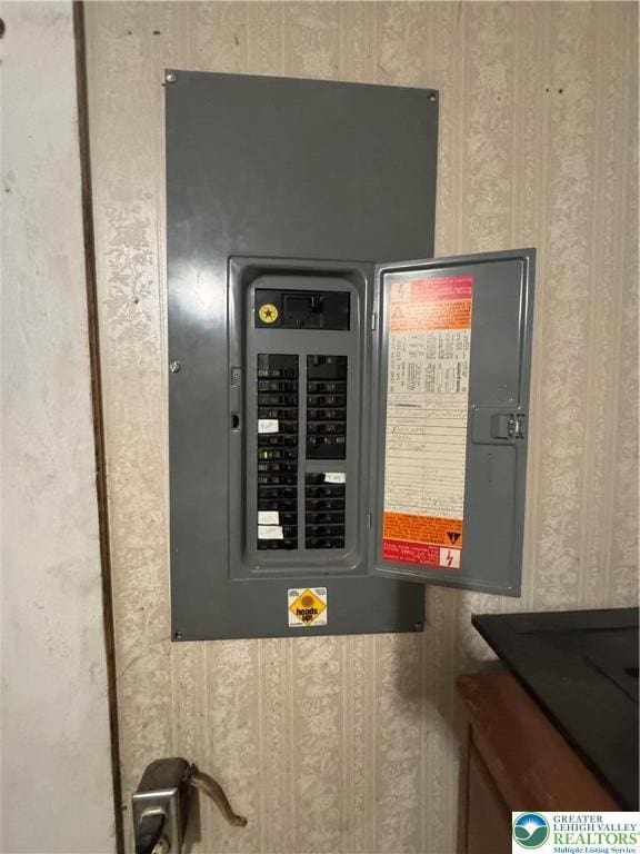 2330 Long Run Rd, Franklin Twp, PA 18235 - utilities with electric panel