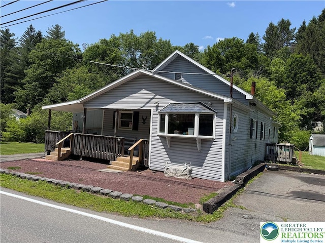 2330 Long Run Rd, Franklin Twp, PA 18235 - view of front of home with a porch