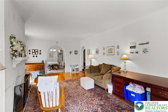 923 N Webster, Lackawanna, PA 18510 - living room featuring arched walkways and wood finished floors