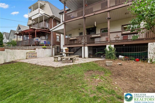 923 N Webster, Lackawanna, PA 18510 - back of house with a patio area