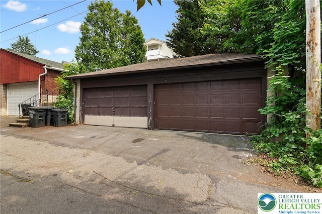 923 N Webster, Lackawanna, PA 18510 - view of garage