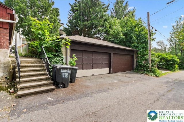 923 N Webster, Lackawanna, PA 18510 - view of detached garage