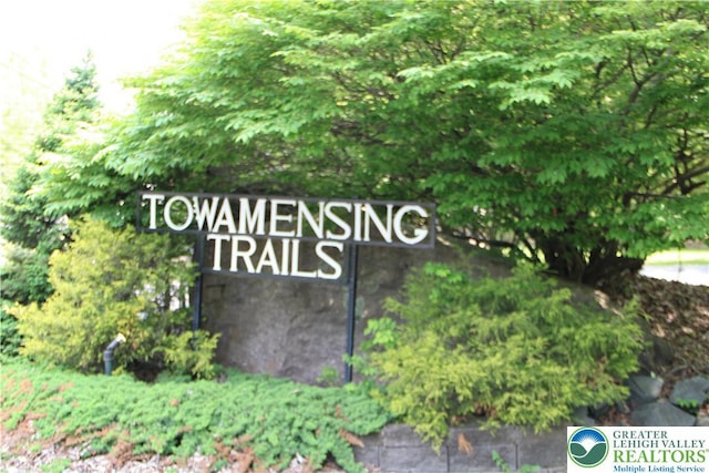 354 Kilmer Trl, Penn Forest Twp, PA 18210 - view of community / neighborhood sign