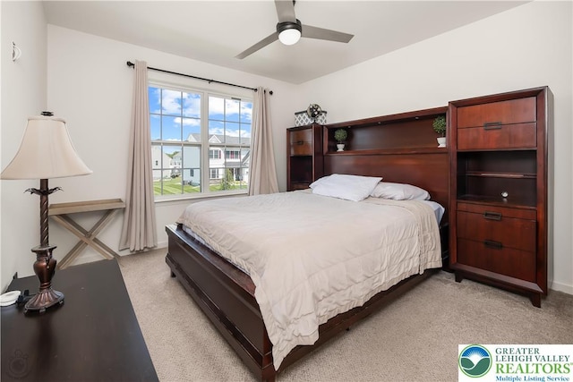 1043 Lisa Ln, Palmer Twp, PA 18045 - bedroom featuring light carpet and ceiling fan
