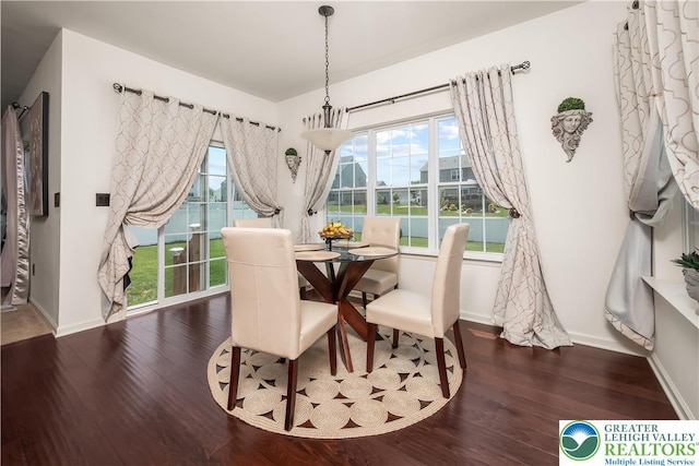 1043 Lisa Ln, Palmer Twp, PA 18045 - dining room featuring wood finished floors and baseboards
