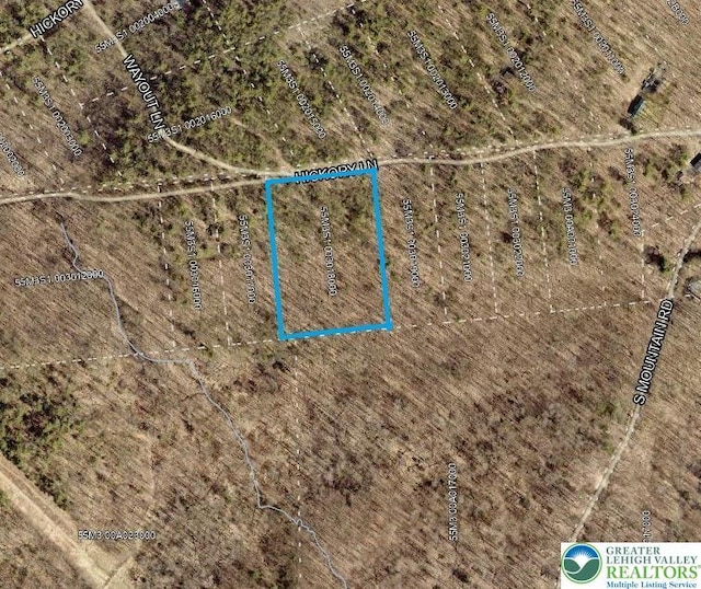 3018 Hickory Ln Unit 3018, Luzerne, PA 18655 - map / location featuring property parcel outlined