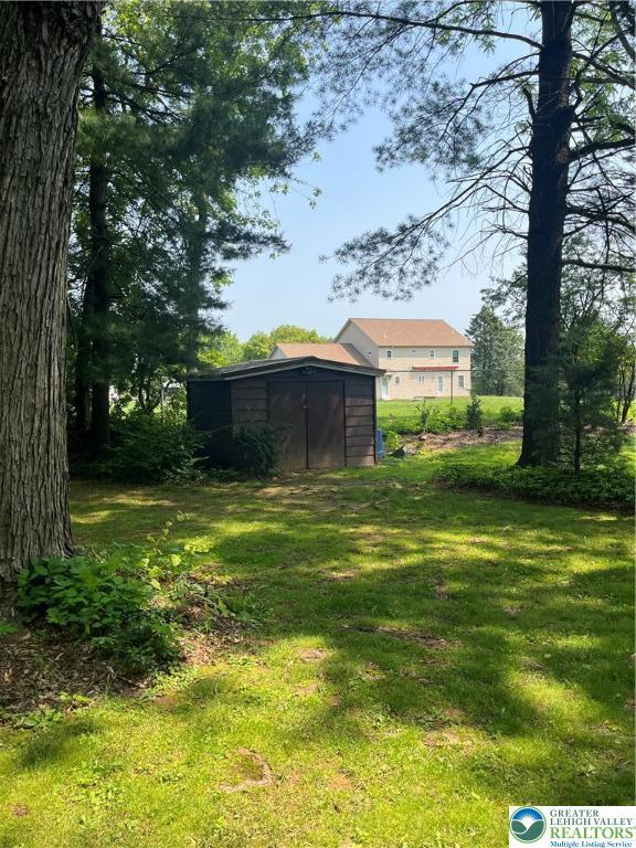 4245 Tank Farm Rd, Emmaus Boro, PA 18049 - photo 48