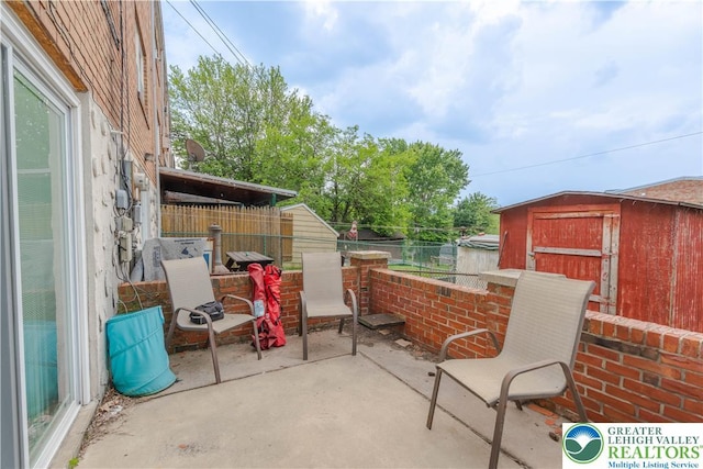 402 Bradford St, Allentown City, PA 18109 - view of patio / terrace
