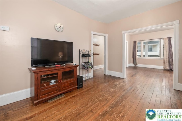531 E Church St, Slatington Borough, PA 18080 - living area featuring hardwood / wood-style floors and baseboards