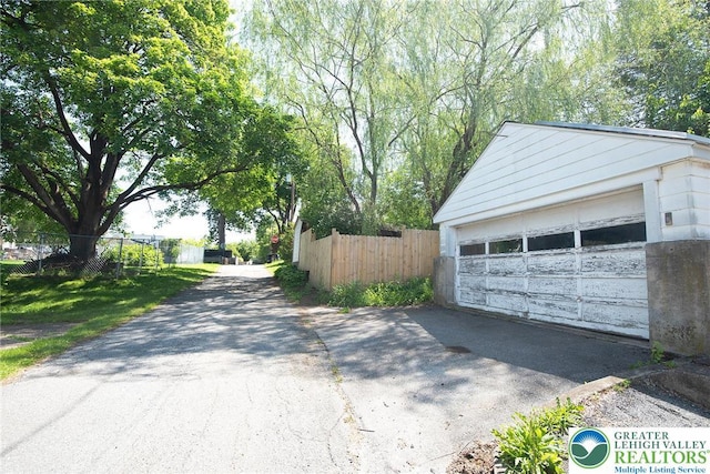 665 Furnace St, Emmaus Borough, PA 18049 - view of detached garage
