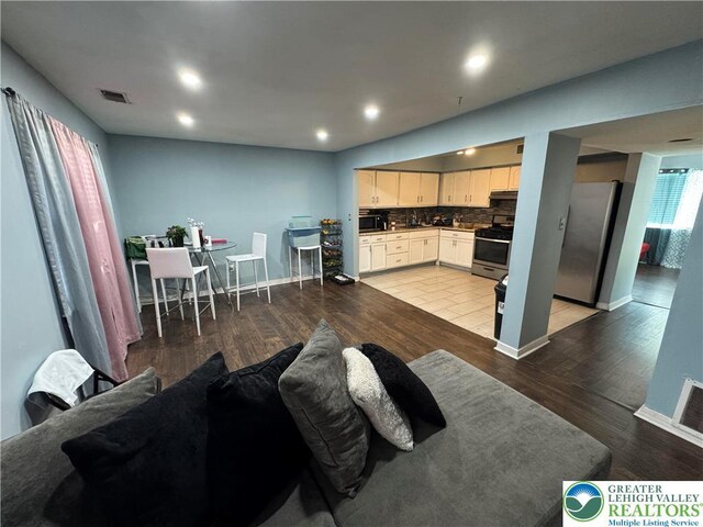 215 W Lehigh St, Bethlehem City, PA 18018 - photo 6