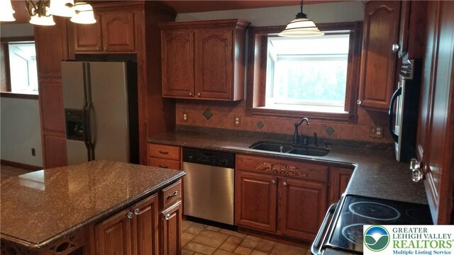 3979 Kenrick Dr, Bethlehem Twp, PA 18020 - photo 4