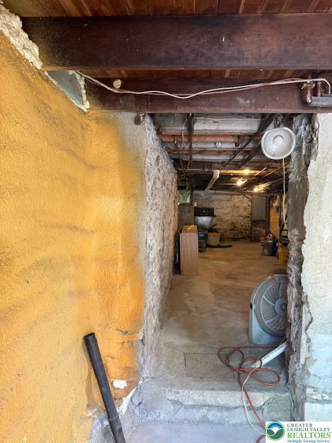 118 Burgoon Rd, Stroud Twp, PA 18301 - view of unfinished basement