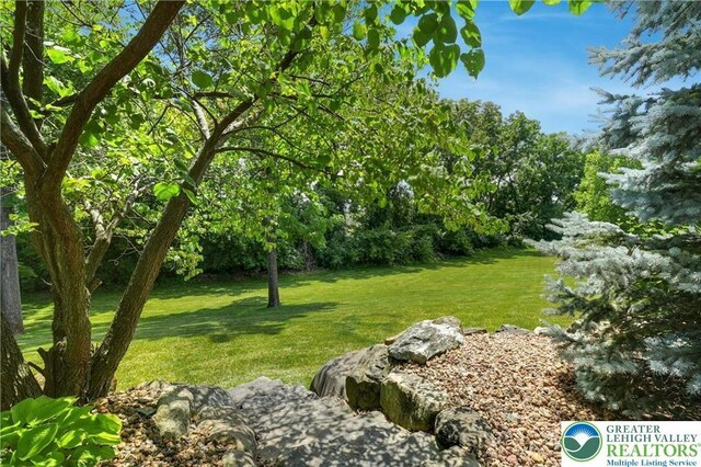 3373 Rising Sun Ct, Upper Nazareth Twp, PA 18064 - photo 32