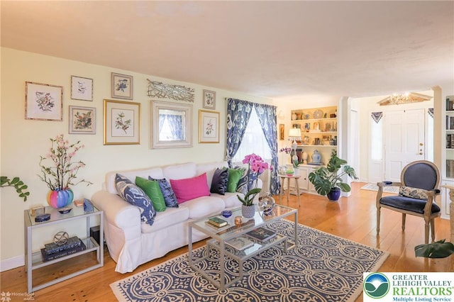 6650 Mountain Rd, Macungie Boro, PA 18062 - living area featuring hardwood / wood-style floors