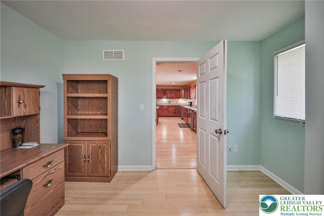 205 Osprey Way, Middle Smithfield Twp, PA 18302 - office featuring light wood-style floors
