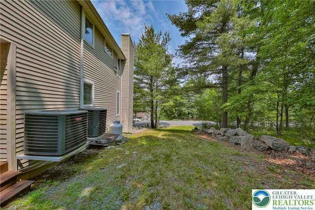 205 Osprey Way, Middle Smithfield Twp, PA 18302 - view of yard