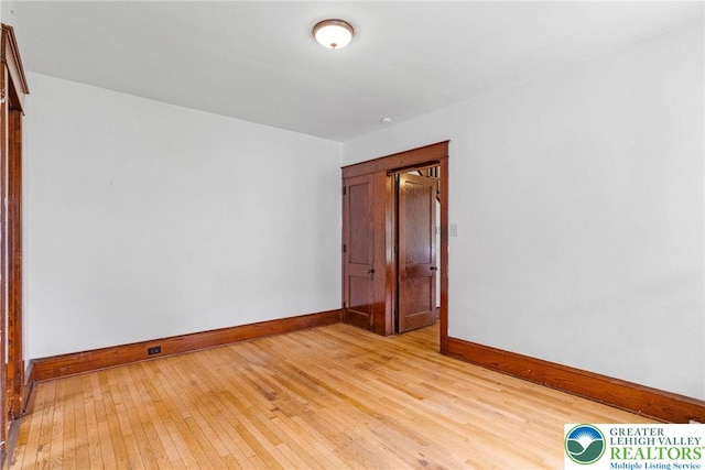 100 E Mahoning Dr, Mahoning Twp, PA 18235 - unfurnished room with baseboards and light wood finished floors