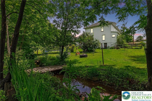 100 E Mahoning Dr, Mahoning Twp, PA 18235 - view of green lawn