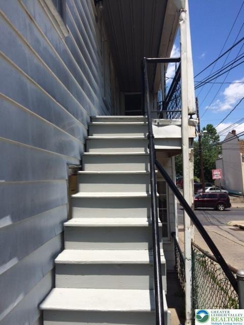 526 W Gordon St Unit 1, Allentown City, PA 18102 - view of staircase