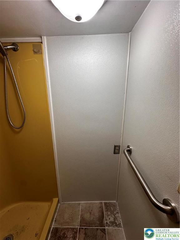 701 N Lacrosse St, Allentown City, PA 18109 - full bath featuring a shower stall