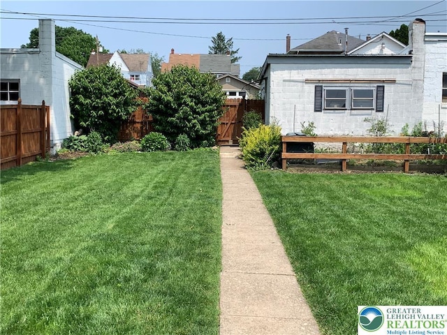 665 Walnut St, Emmaus Borough, PA 18049 - view of yard