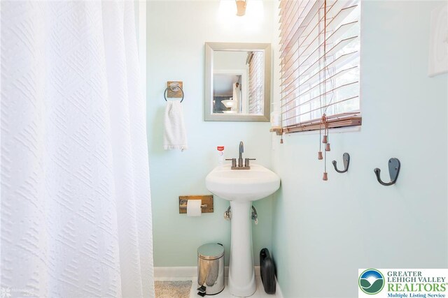 4210 Salem Dr, Upper Milford Twp, PA 18049