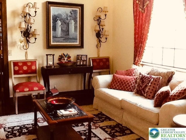459 Mount Pleasant Rd, Washington Twp, PA 18013 - view of sitting room