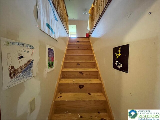 459 Mount Pleasant Rd, Washington Twp, PA 18013 - stairway with a high ceiling
