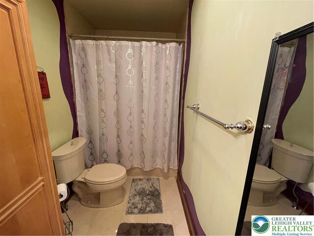 459 Mount Pleasant Rd, Washington Twp, PA 18013 - full bathroom with tile patterned floors and curtained shower