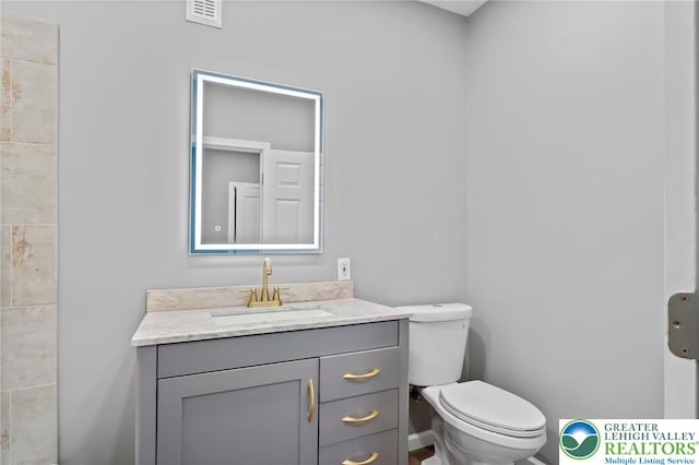 1478 E 5th St, Bethlehem City, PA 18015 - bathroom featuring toilet and vanity