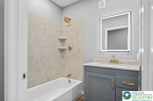 1478 E 5th St, Bethlehem City, PA 18015 - bathroom featuring vanity and washtub / shower combination